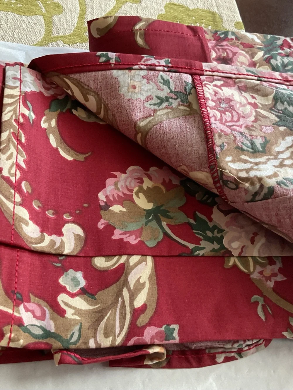 VTG Lauren Ralph Lauren Marseilles Red Floral Ruffle Twin Flat Sheet- NEW, USA